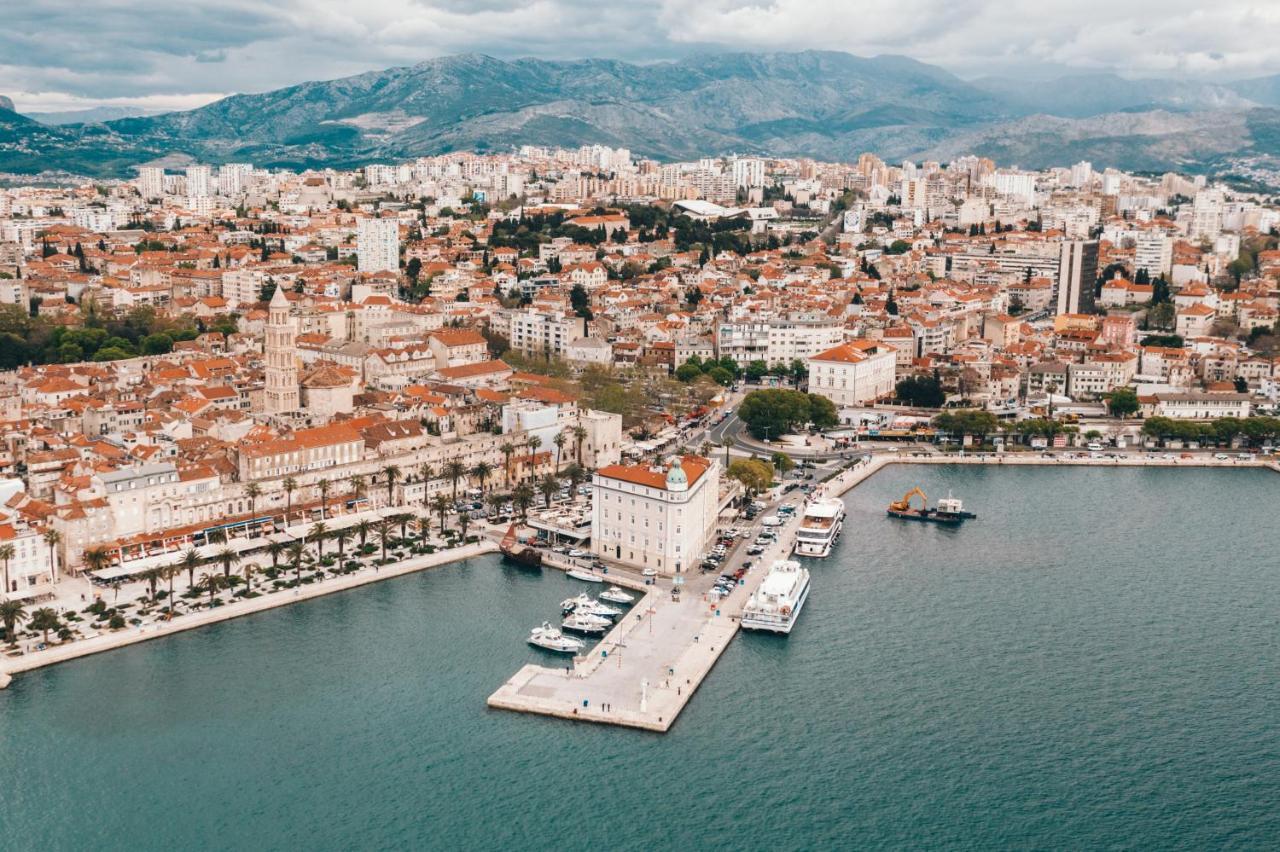Lux Elba